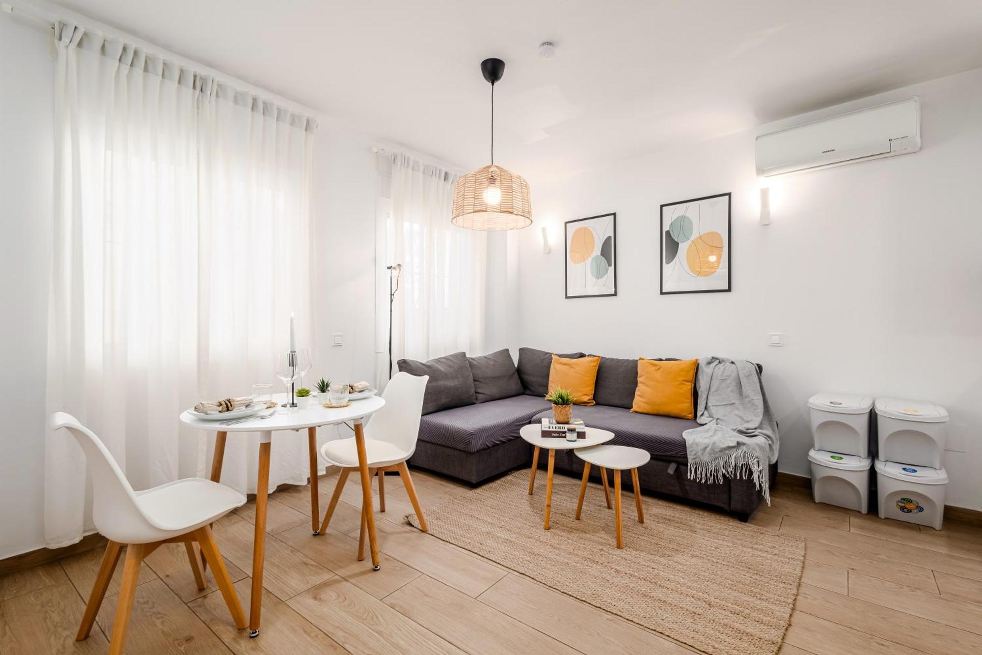 Nordik Apartments Urban - Perchel "Skogar" Málaga Buitenkant foto
