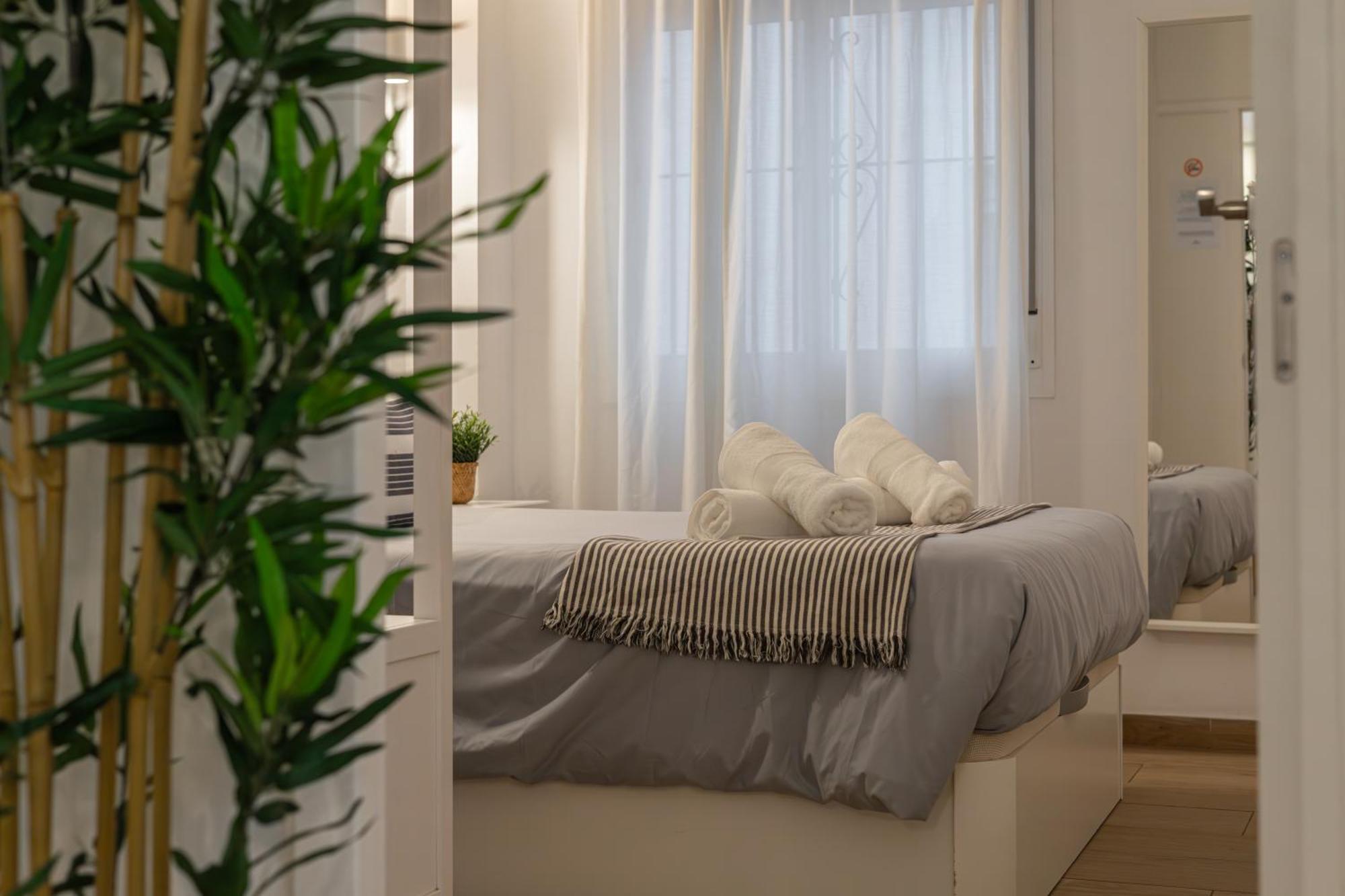 Nordik Apartments Urban - Perchel "Skogar" Málaga Buitenkant foto